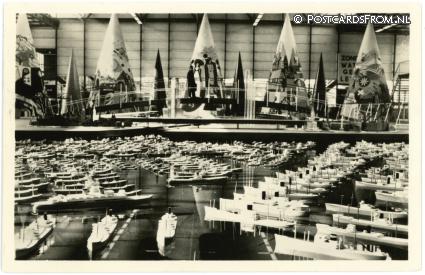 ansichtkaart: Rotterdam, E55. De Nederlandse koopvaardijvloot