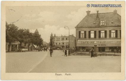 ansichtkaart: Assen, Markt. Cafe-Test. 'E. Bies'