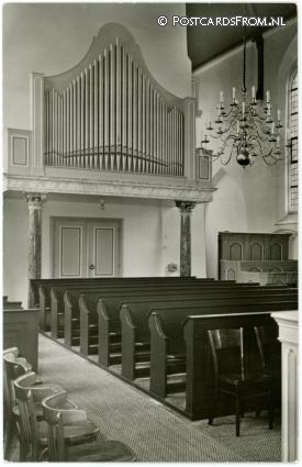 --, 't Woud. Ned. Herv. Kerk. Interieur ansichtkaart: --, 't Woud. Ned. Herv. Kerk. Interieur