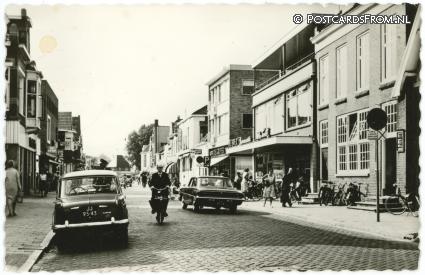 ansichtkaart: Veendam, Kerkstraat