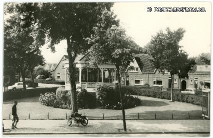 Middelharnis, Burg. Boumanplein ansichtkaart: Middelharnis, Burg. Boumanplein