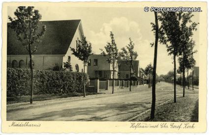 Middelharnis, Hoflaan met Chr. Geref. Kerk ansichtkaart: Middelharnis, Hoflaan met Chr. Geref. Kerk