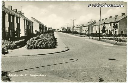 Middelharnis, Pr. Bernhardlaan ansichtkaart: Middelharnis, Pr. Bernhardlaan