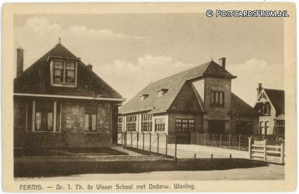 Pernis, Dr. J.Th. de Visser School met Onderwoning ansichtkaart: Pernis, Dr. J.Th. de Visser School met Onderwoning
