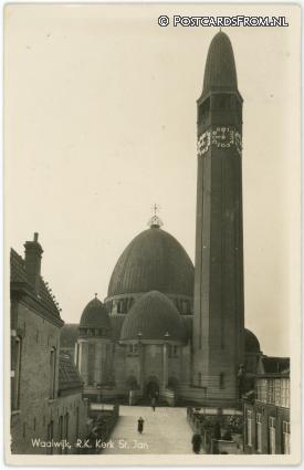 Waalwijk, R.K. Kerk St. Jan ansichtkaart: Waalwijk, R.K. Kerk St. Jan