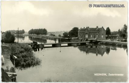 ansichtkaart: Meerkerk, Zederikkanaal. Kraneschipbrug