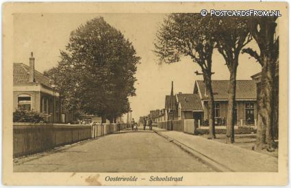 Oosterwolde FR, Schoolstraat ansichtkaart: Oosterwolde FR, Schoolstraat