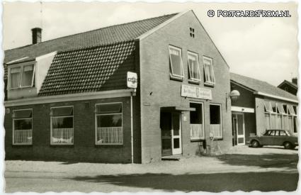 ansichtkaart: Anna Paulowna, 'Het Wapen van Holland' Stationsweg 2