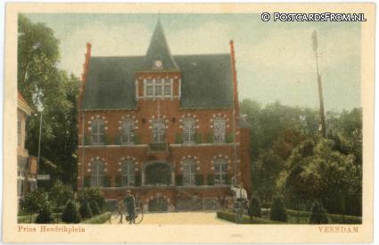 ansichtkaart: Veendam, Prins Hendrikplein