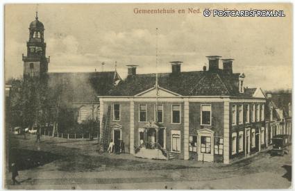 ansichtkaart: Lemmer, Gemeentehuis en Ned. Herv. Kerk